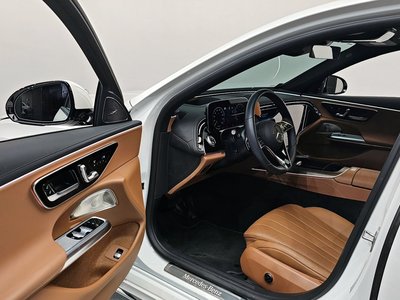 MERCEDES-BENZ E-CLASS - 10