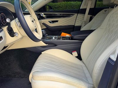 صورة 10 لـ 2024 Bentley FLYING SPUR