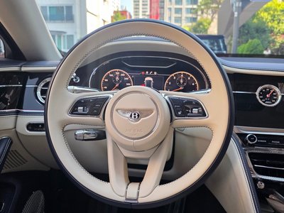 صورة 8 لـ 2024 Bentley FLYING SPUR