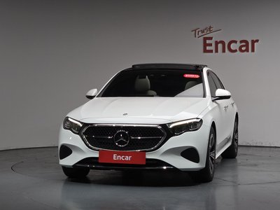 MERCEDES-BENZ E-CLASS - 2