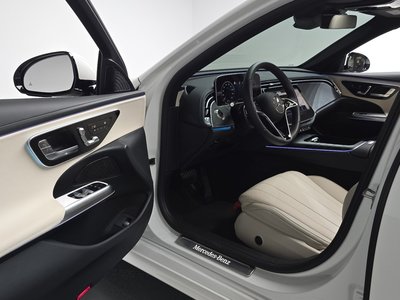 MERCEDES-BENZ E-CLASS - 10