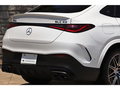 2025 Mercedes-BENZ GLC AMG thumbnail 31