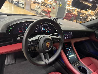 صورة 9 لـ 2023 Porsche TAYCAN