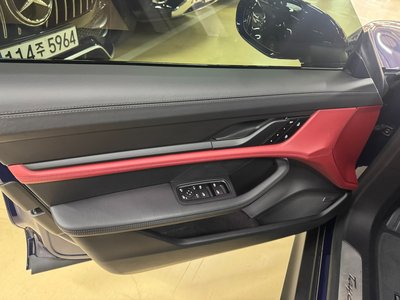 صورة مصغرة 16 لـ 2023 Porsche TAYCAN
