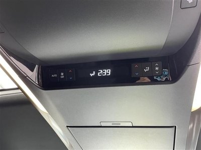 TOYOTA ALPHARD - 10