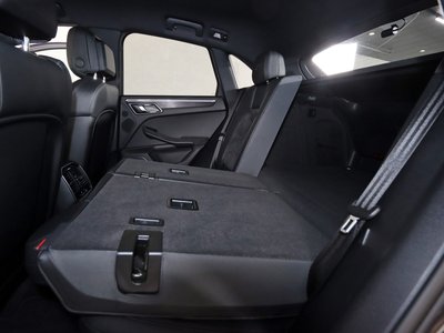 2020 Porsche MACAN 缩略图 48