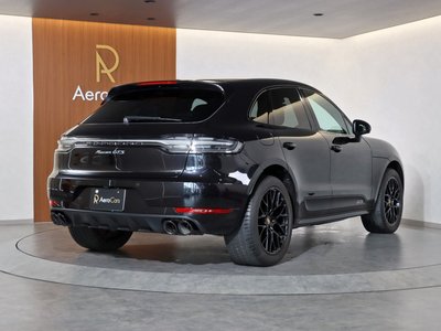PORSCHE MACAN - 5