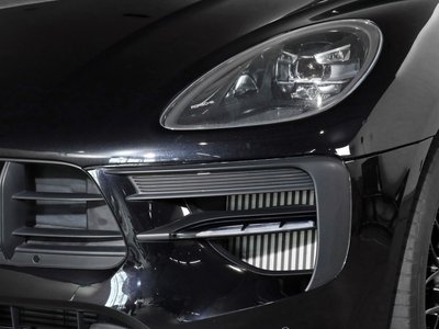 PORSCHE MACAN - 7
