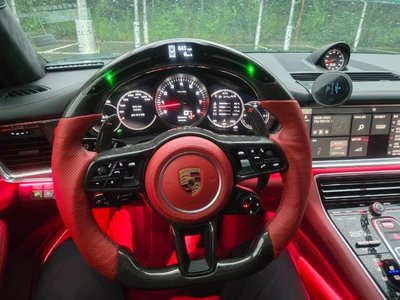 PORSCHE PANAMERA - 10