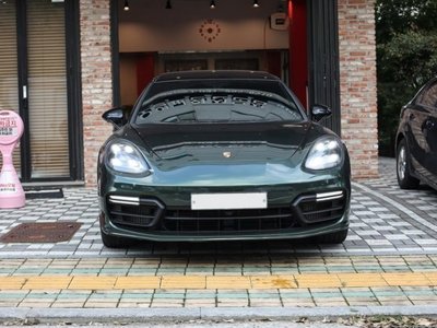 PORSCHE PANAMERA - 4