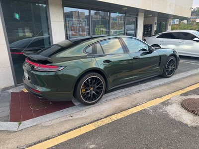 PORSCHE PANAMERA - 2