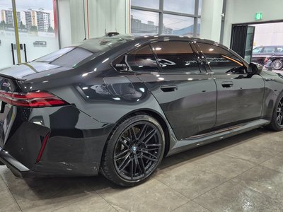 2025 BMW M5 photo 5