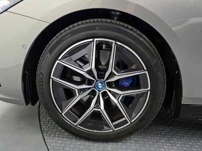 2025 BMW I5 — фото 6