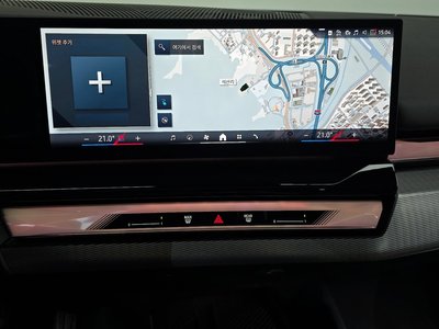 2025 BMW I5 thumbnail 16