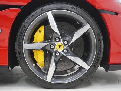 FERRARI PORTOFINO M - 10