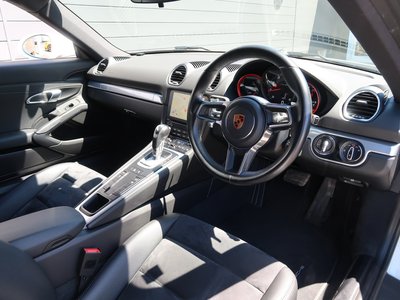 2017 Porsche 718 缩略图 23