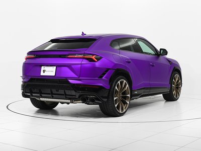 LAMBORGHINI URUS - 8