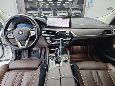 2022 BMW 6 SERIES GT — фото 4