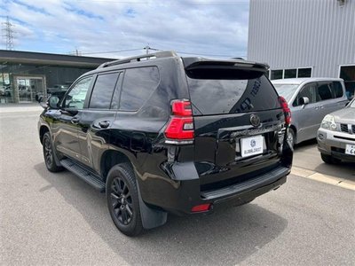TOYOTA LAND CRUISER PRADO - 8