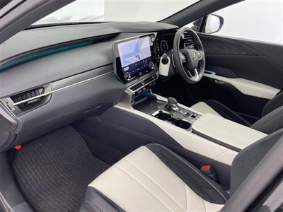 صورة مصغرة 29 لـ 2026 Lexus RX