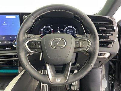 صورة مصغرة 13 لـ 2026 Lexus RX