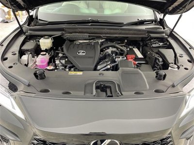 صورة مصغرة 43 لـ 2026 Lexus RX