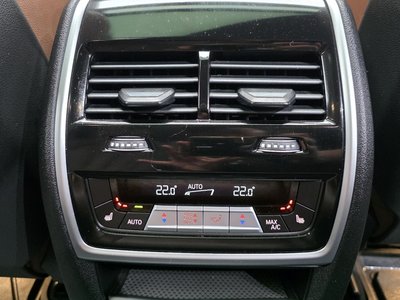 صورة مصغرة 31 لـ 2021 BMW X5