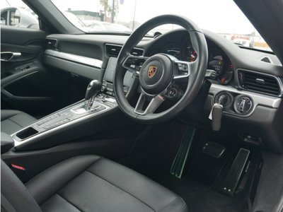 PORSCHE 911 - 6