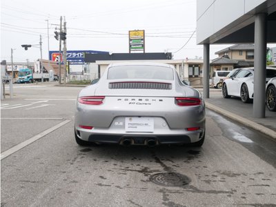 PORSCHE 911 - 4