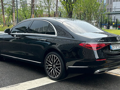 2025 Mercedes-BENZ S-CLASS 照片 2
