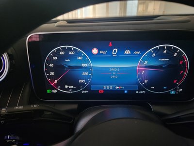 MERCEDES-BENZ GLC - 9