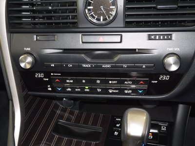 LEXUS RX - 8