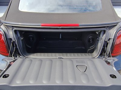 صورة مصغرة 44 لـ 2025 MINI COOPER CONVERTIBLE