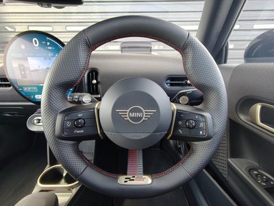 صورة مصغرة 12 لـ 2025 MINI COOPER CONVERTIBLE