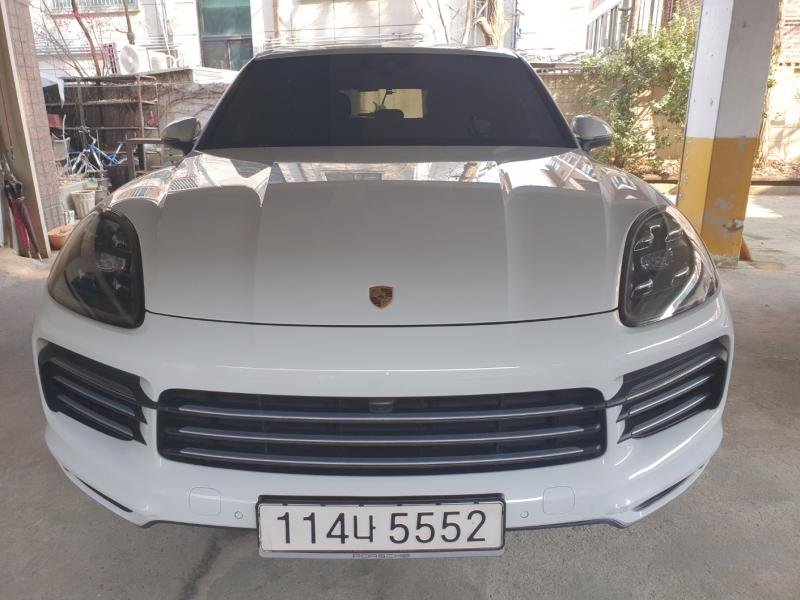 PORSCHE CAYENNE - View 1