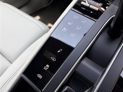 صورة مصغرة 22 لـ 2023 Porsche MACAN