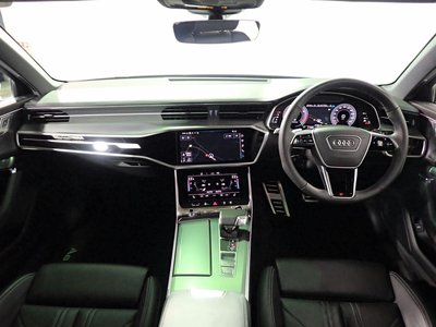 AUDI A6 - 6