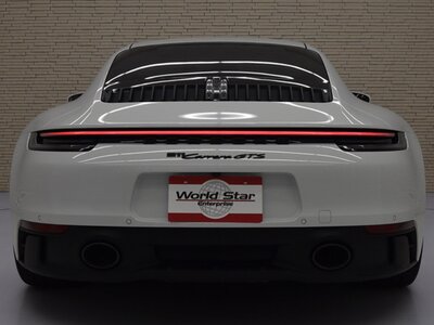 PORSCHE 911 - 8