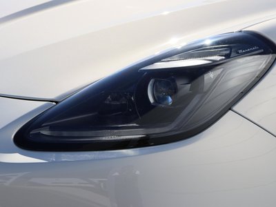 2025 Maserati GRECALE — миниатюра 12