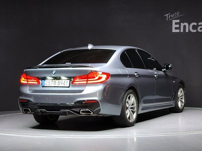 BMW 5 SERIES - 4