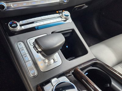GENESIS G90 - 9