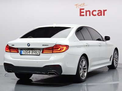 BMW 5 SERIES - 2