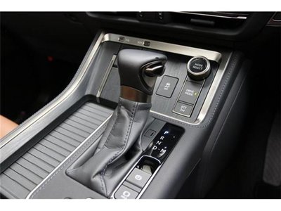 صورة مصغرة 14 لـ 2025 Lexus GX