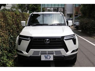 صورة 2 لـ 2025 Lexus GX