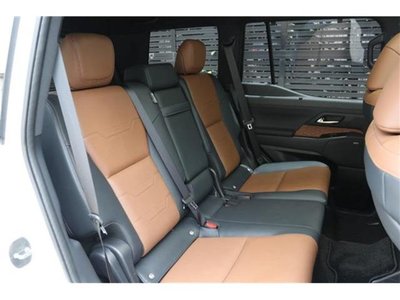 صورة مصغرة 18 لـ 2025 Lexus GX