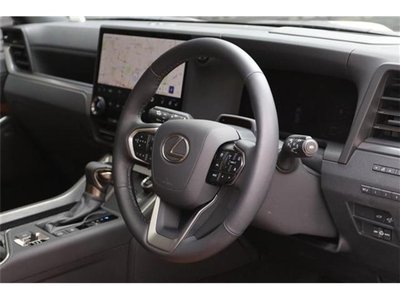 صورة مصغرة 11 لـ 2025 Lexus GX