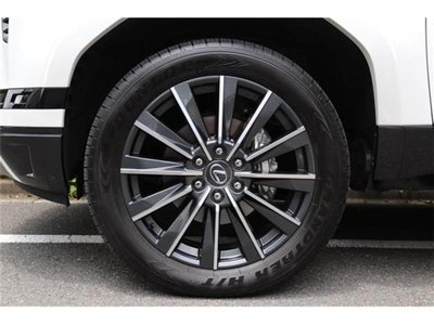 صورة 4 لـ 2025 Lexus GX