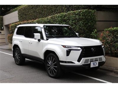 صورة مصغرة 22 لـ 2025 Lexus GX