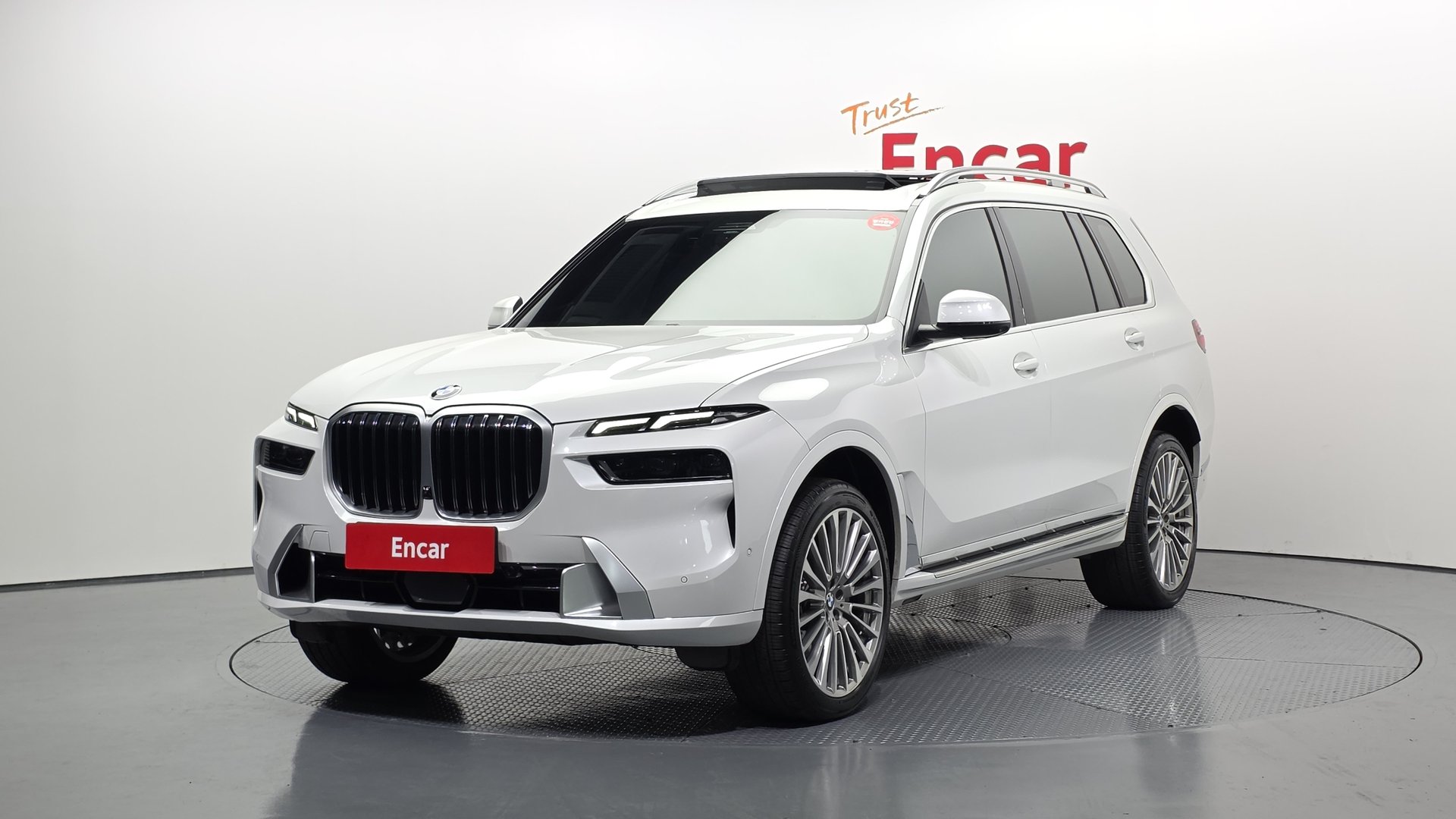 BMW X7 - View 1