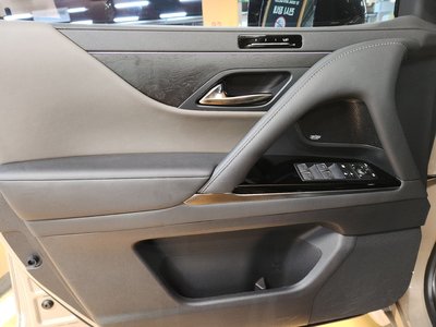 صورة مصغرة 11 لـ 2025 Lexus LX